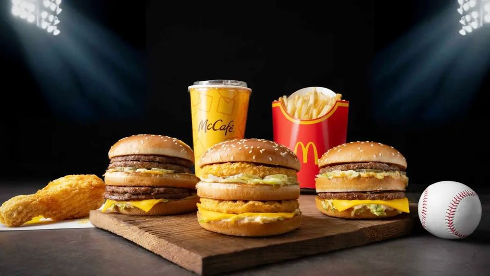 2026年WBC應援美食優惠懶人包！哈根達斯&全家可樂買一送一、買「這間」炸豬排再送金牌啤酒！-13