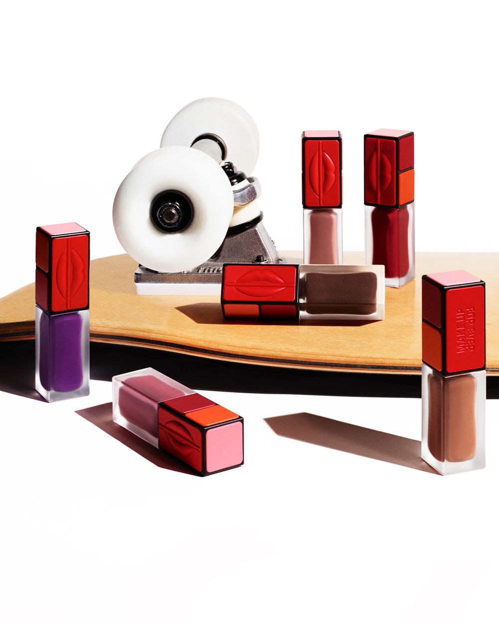 霧感裸唇趨勢回歸！MAKE UP FOR EVER全新「特霧水唇釉＋多功能彩妝筆」，兩重點打造同色系氛圍妝！-17