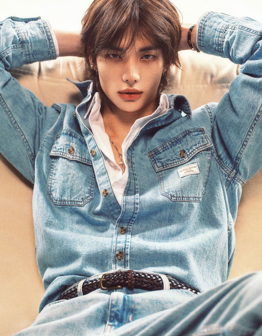 一早就被帥醒！GUESS真的找SKZ鉉辰拍廣告！「低腰＋內褲頭外露」太性感、STAY們又幸福了！-3