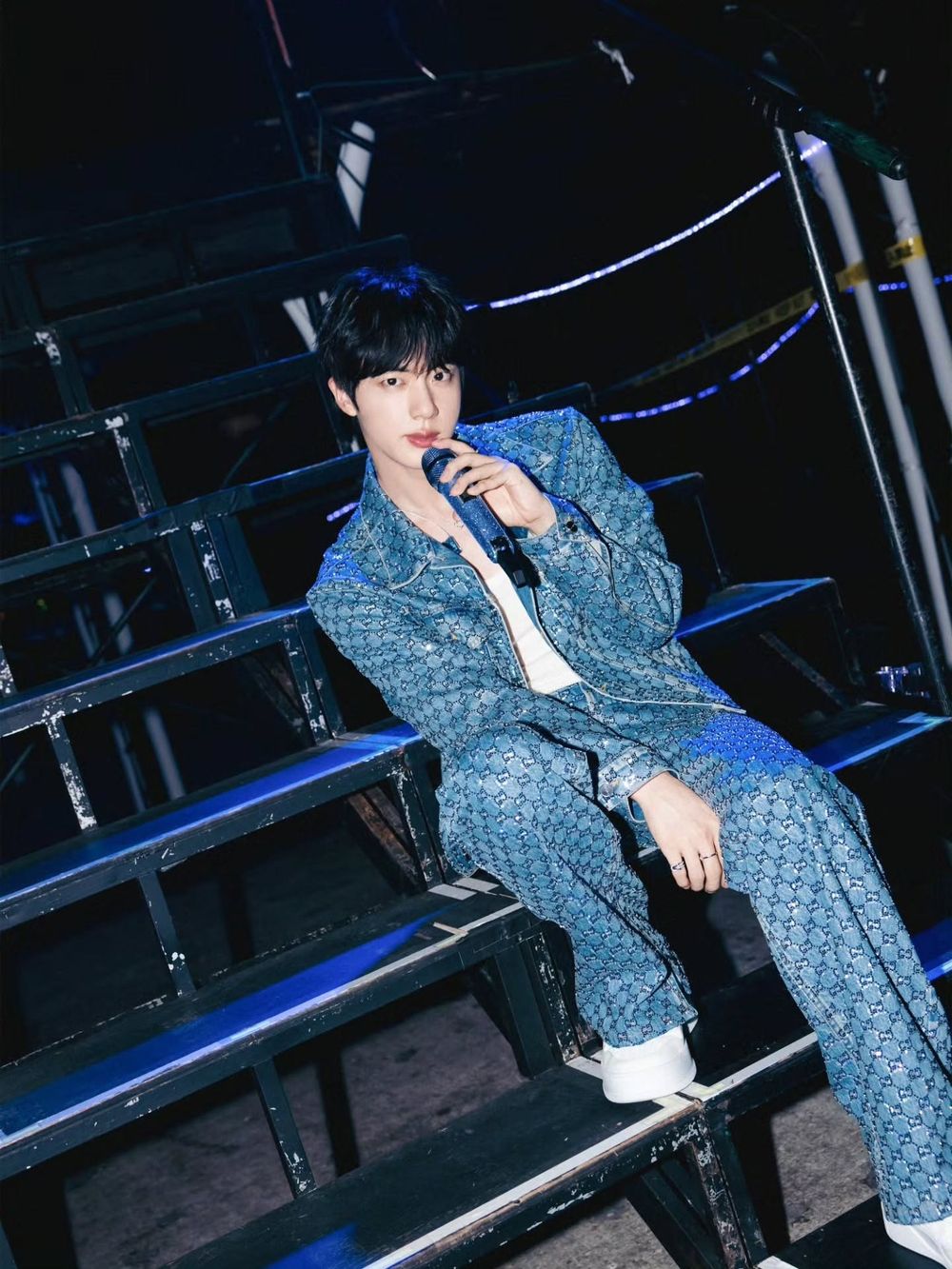 網公認7位「淡顏系天花板」KPOP男偶像！圓佑自帶「禁慾」氣質，秀彬、Jin「初戀男神」高人氣-6