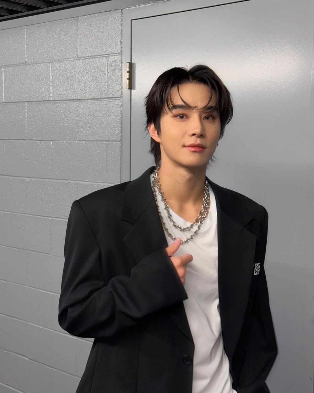 網公認7位「淡顏系天花板」KPOP男偶像！圓佑自帶「禁慾」氣質，秀彬、Jin「初戀男神」高人氣-11