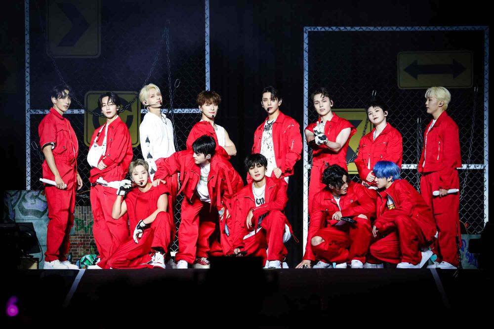 網公認7組「安可舞台戰神」實力派韓團！Stray Kids現場爆發力強，NMIXX根本吞CD！-6