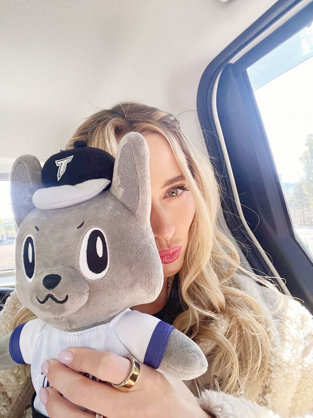 2026必買WBC中華隊應援小物懶人包！星巴克棒球小熊萌翻、費仔老婆狂曬「歐告玩偶」有望補貨？-19