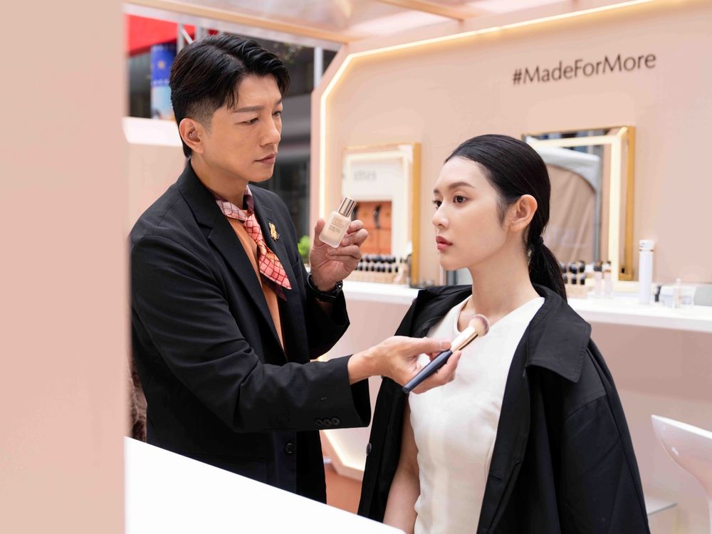 IU同款粉底快閃空降信義區！雅詩蘭黛亞洲第一名「粉持久粉底神話」升級，信義快閃試妝＋扭蛋抽獎同步開跑！-10