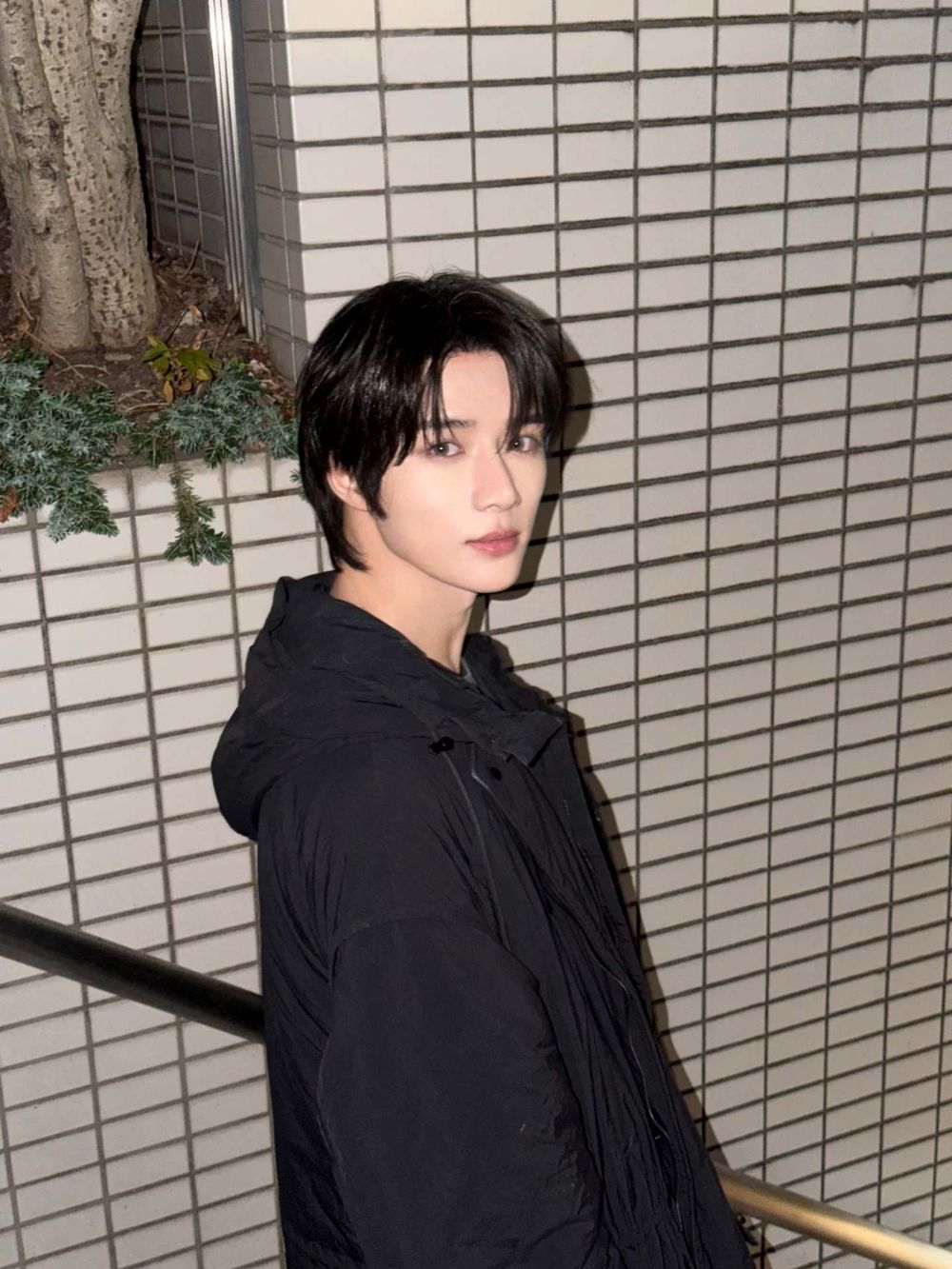 韓網公認7位「四次元」男偶像代表！希澈「瘋子偶像」始祖，杋圭、Lee Know「冷面笑匠」-9