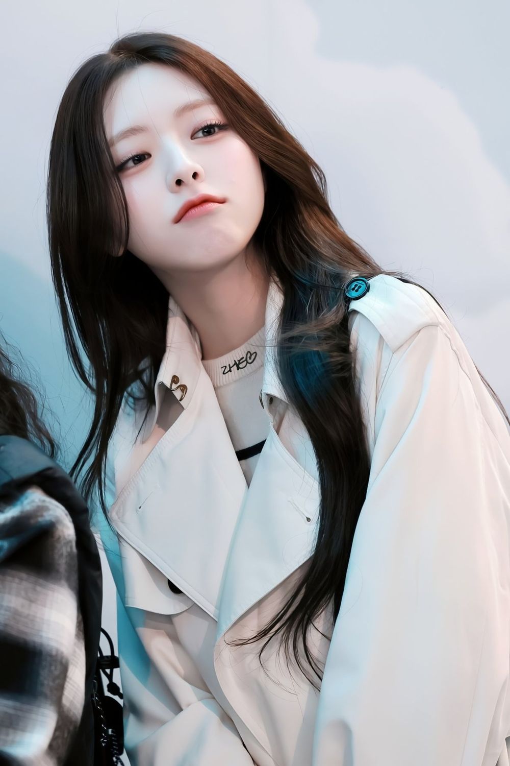 韓網公認6位擁有「漫畫臉」的KPOP女偶像！張員瑛被封「人間富江」，Karina、有娜臉蛋太精緻-8