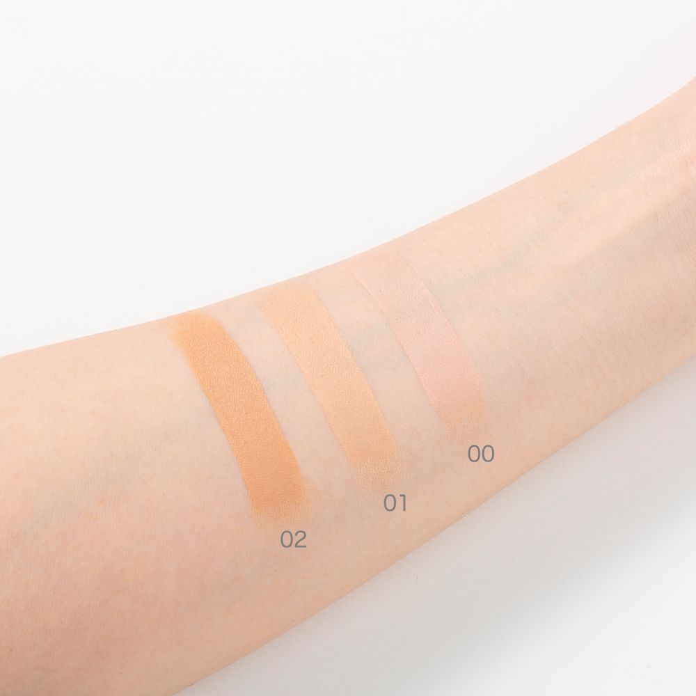 2026上半年最夢幻底妝首選！PAUL & JOE「白蕾絲氣墊」溫潤珍珠白＋西洋菊雕花外殼，拍出低調奢華感柔霧裸肌！-11