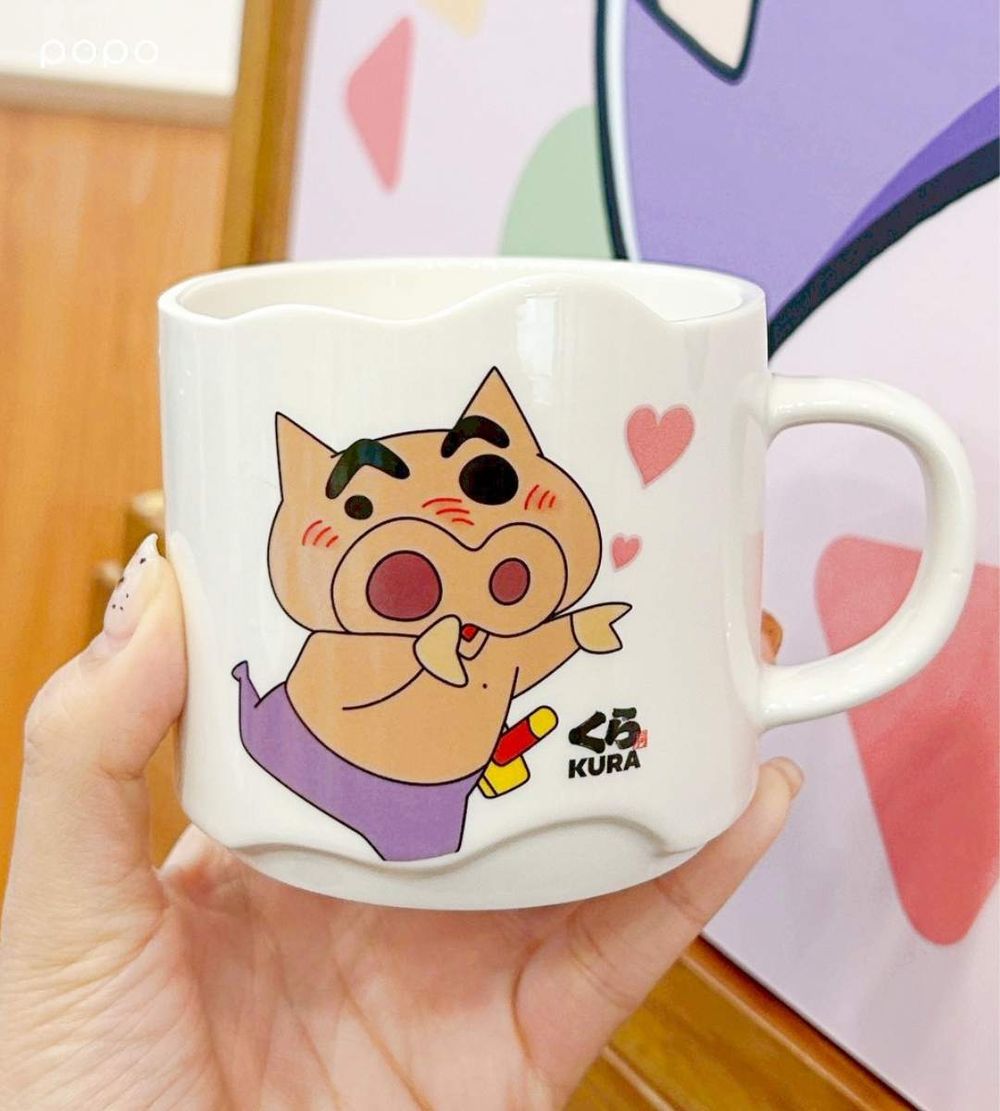 藏壽司最新滿額贈是「蠟筆小新馬克杯」！超可愛小新&小白立體馬克杯免費送、春季新菜同步登場！-12