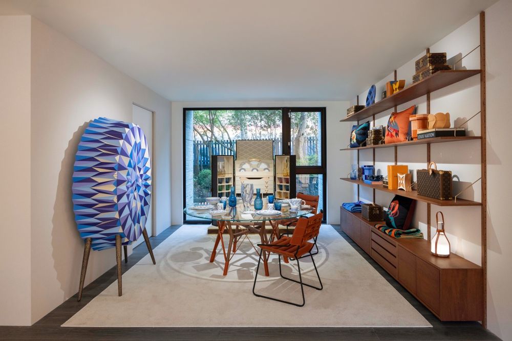 整年都在等！LV典藏工藝展太精彩！台幣三千萬「仙女玻璃硬箱」真面目曝光！真的超美！-19