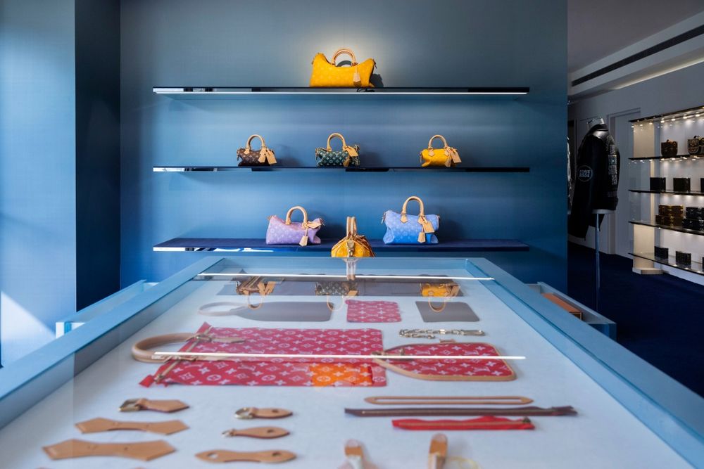 整年都在等！LV典藏工藝展太精彩！台幣三千萬「仙女玻璃硬箱」真面目曝光！真的超美！-21