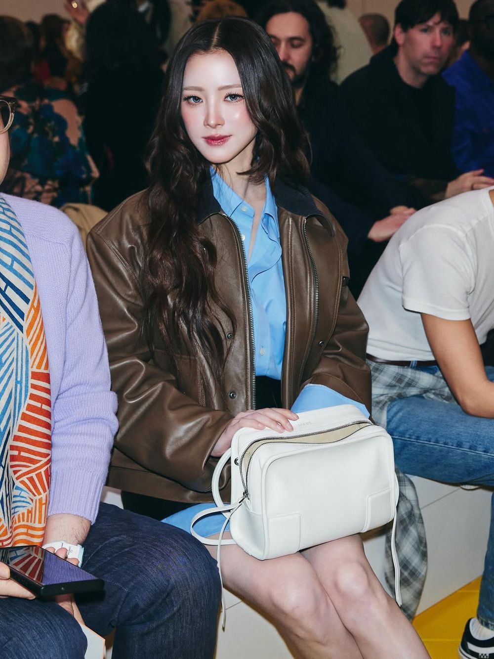 LOEWE換設計師依然超好看！Giselle、宋江都愛「這款包」、2026春夏上新必買一次看！-13