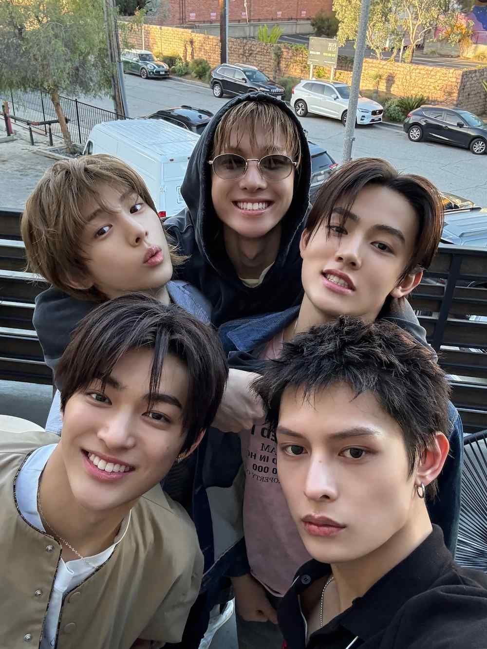 COER暴動了！Torriden驚喜官宣CORTIS新代言，馬丁手上「小綠瓶」爆紅，清爽好膚質全網見證！-5