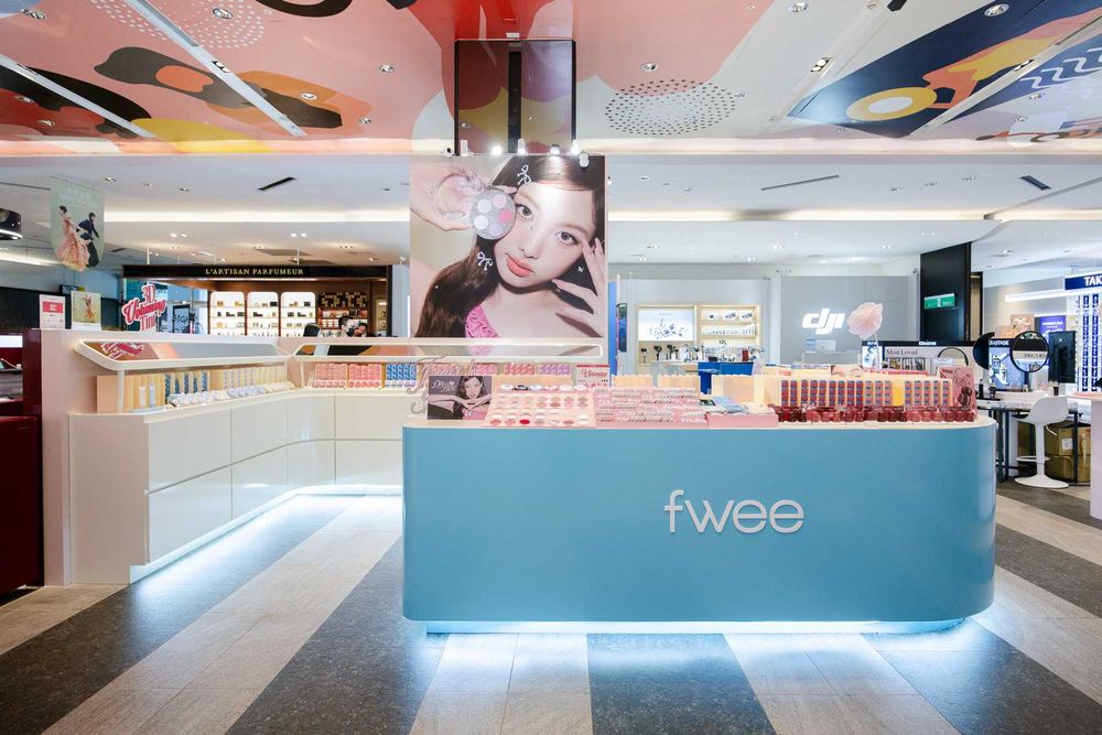 ONCE必衝！TWICE娜璉小卡限量送，韓系人氣彩妝 fwee A11櫃位升級，DIY調色盤＋奶昔唇釉搶先試色！-9