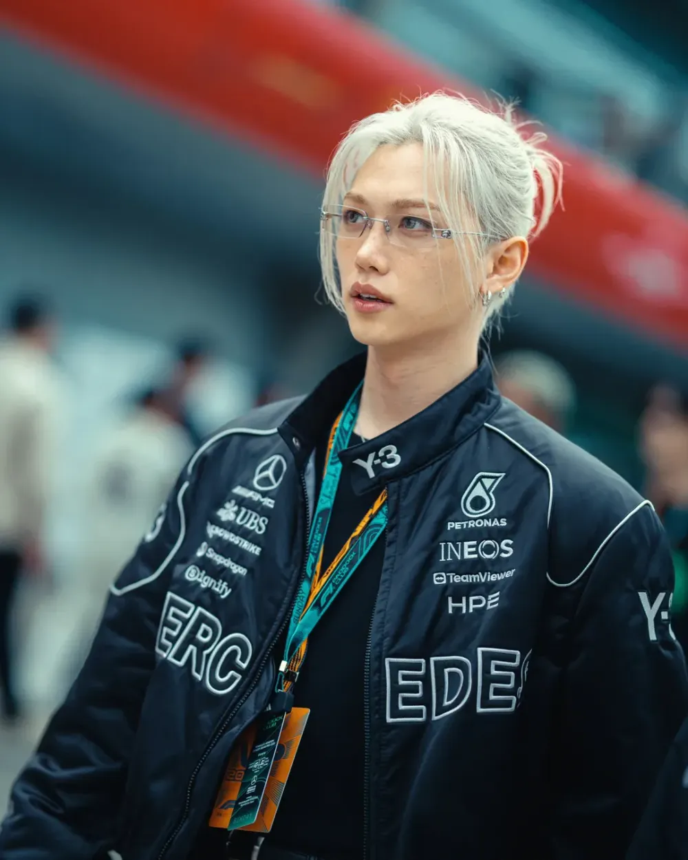 漫畫都不敢這樣畫！Felix李龍馥現身F1大獎賽「精靈王子下凡」帥到在發光！同款眼鏡找到了！-8
