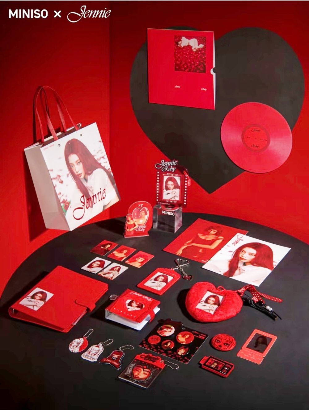 MINISO和Jennie聯名了！「Q版金珍妮絨毛吊飾」太欠買、限定「立體吊卡」只有這買得到！-8