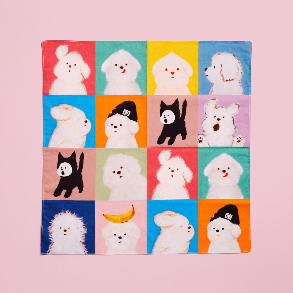 日本開賣超可愛「潦草小狗」聯名周邊！「香蕉小狗絨毛吊飾、滿版狗狗馬克杯」全都太欠買！-3