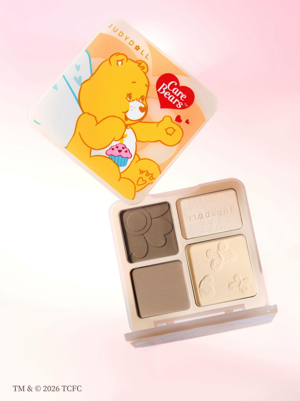 可愛到太犯規！橘朵打亮修容盤聯名Care Bears，全網激推「立體造山神器」換上療癒熊熊限量外殼，只在這裡買得到！-6