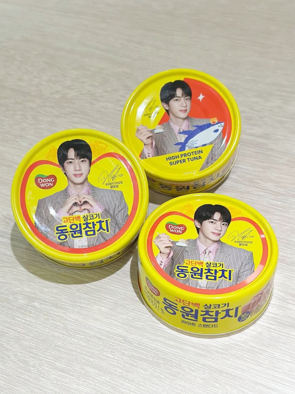 BTS成員美食代言清單整理！Jin鮪魚罐頭巷口小7就買得到、V最愛連鎖咖啡還推演唱會限定飲品！-3