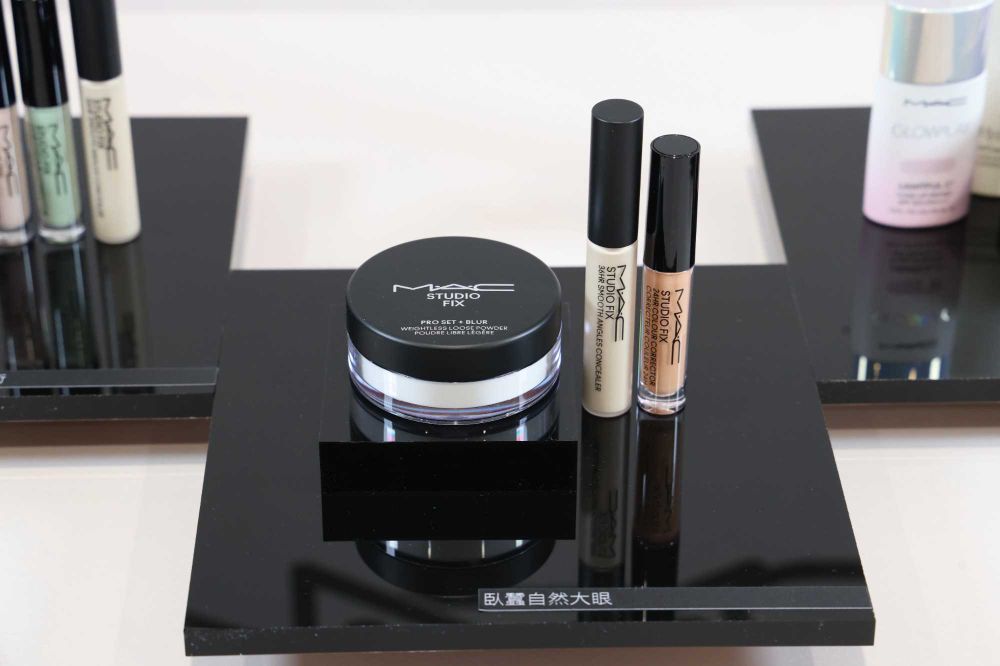 MAC這新品太強！臥蠶、鼻影精準修容神器，爆汗也不脫妝，不用醫美秒打造立體小臉！-6