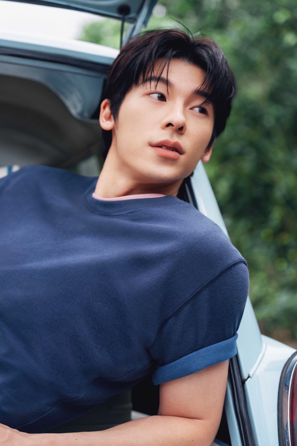 新桌布有了！許光漢最新UNIQLO畫報曝光！「夏日男友風」帥到眼冒愛心、整套兩千多就能收！-2