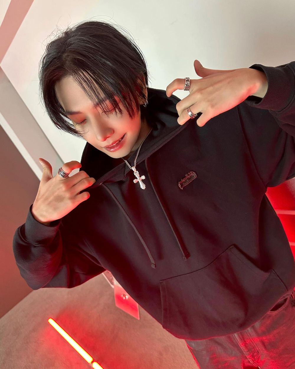 韓網公認6位新生代「搞笑擔當」偶像代表！海嫄根本相聲大師，安俞真、以安性格超瘋！-7