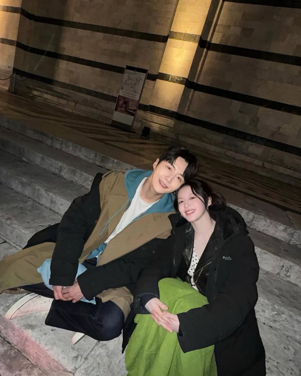 盤點7組最萌身高差韓劇CP代表！邊佑錫&IU《21世紀大君夫人》未播先轟動，金宣虎&高允貞《愛情怎麼翻譯》火花太強！-4