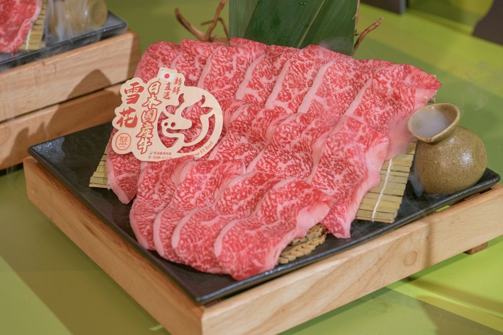 免出國就能吃日本牛！聚日式鍋物「日本國產牛雪花&牛霜降」肉質超鮮甜、點套餐還免費送肉肉！-8