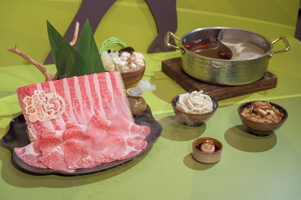 免出國就能吃日本牛！聚日式鍋物「日本國產牛雪花&牛霜降」肉質超鮮甜、點套餐還免費送肉肉！-7