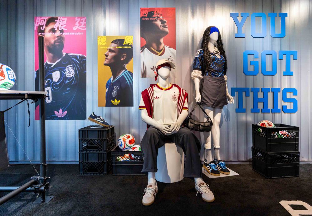 永遠可以相信愛迪達！爆討論「T字瑪莉珍鞋」本尊美暈、樂福鞋絕對是今年預爆款！-12