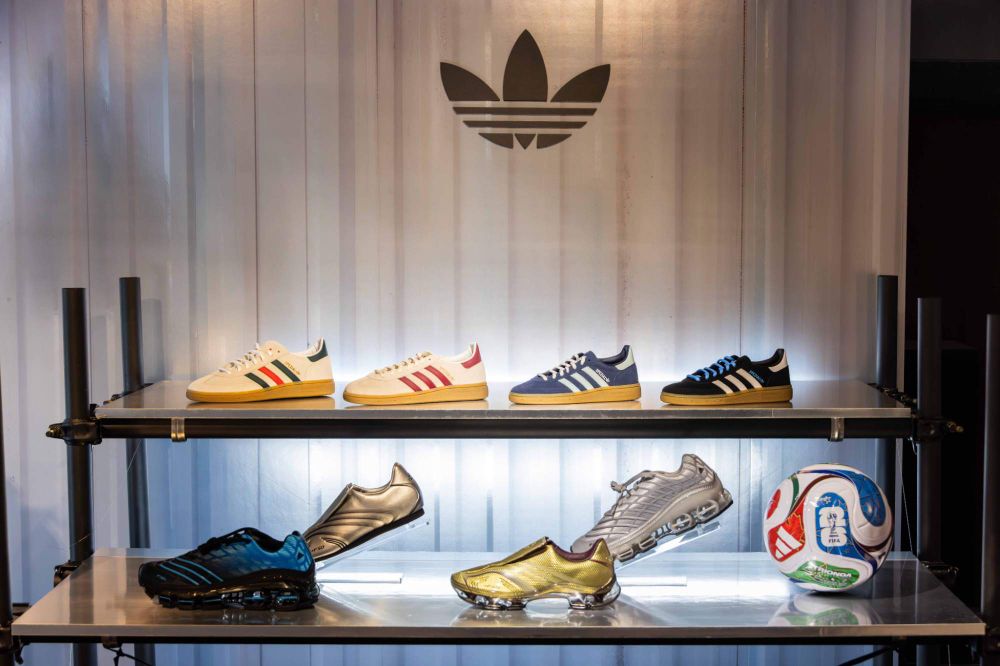 永遠可以相信愛迪達！爆討論「T字瑪莉珍鞋」本尊美暈、樂福鞋絕對是今年預爆款！-11