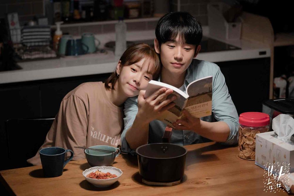 盤點7部適合在春天看的浪漫韓劇！《在你燦爛的季節》溫暖治癒，《愛情怎麼翻譯？》金宣虎高允貞超有CP感！-4