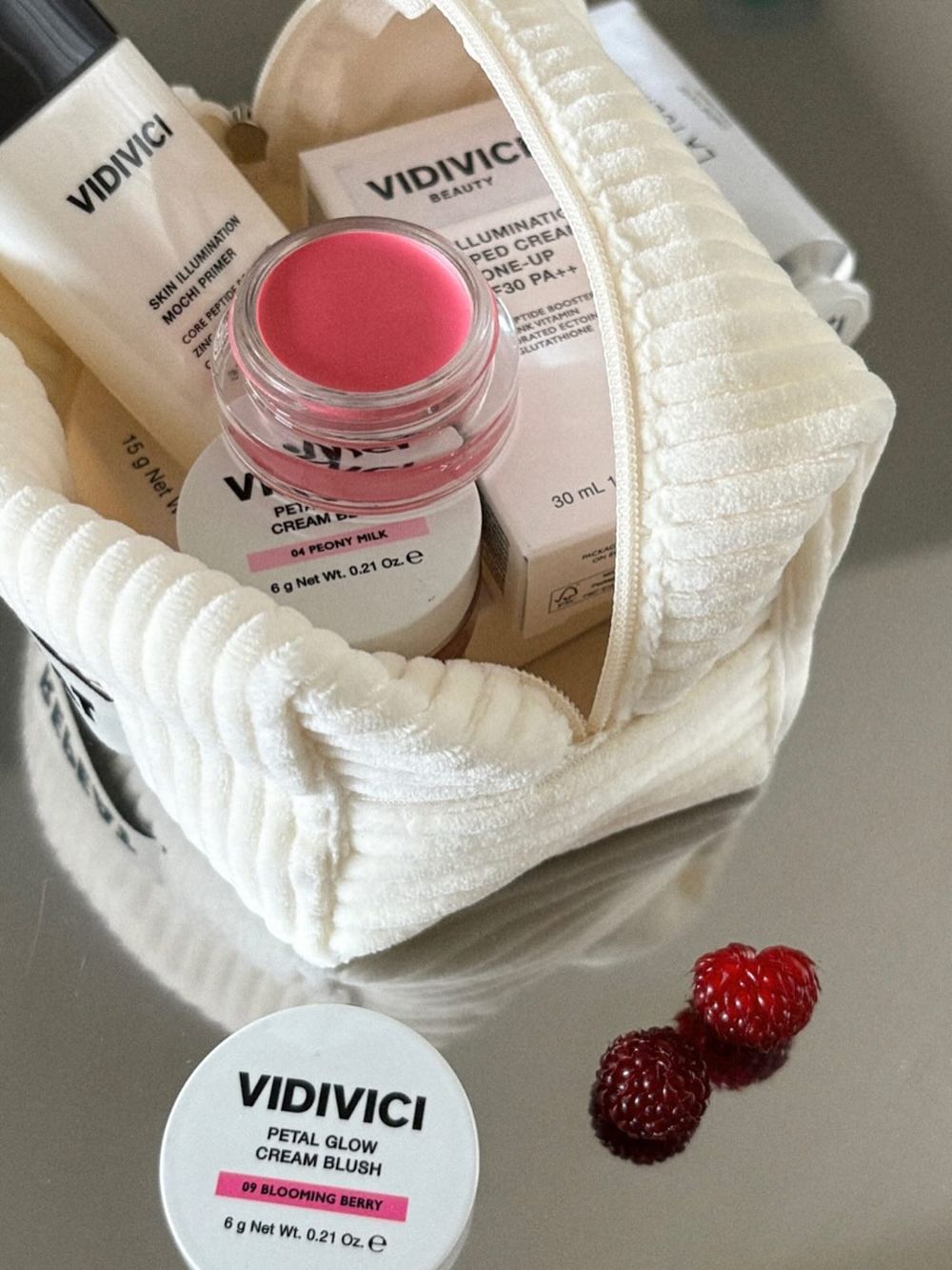 韓妞都在用血氣感「好命腮紅」！KAZUHA同款潤霧花瓣腮紅霜，一抹透出自然紅潤，氣色飽滿，好運氣＋好人緣跟著來！-14