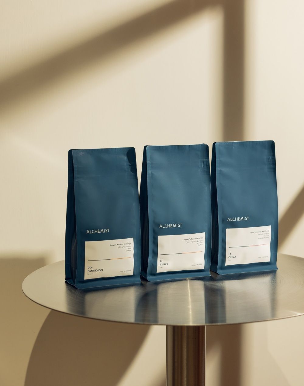 新加坡爆紅咖啡Alchemist進駐大安區老宅！「小農手沖咖啡、咖啡果皮茶、紅豆可頌」必點一次看！-3