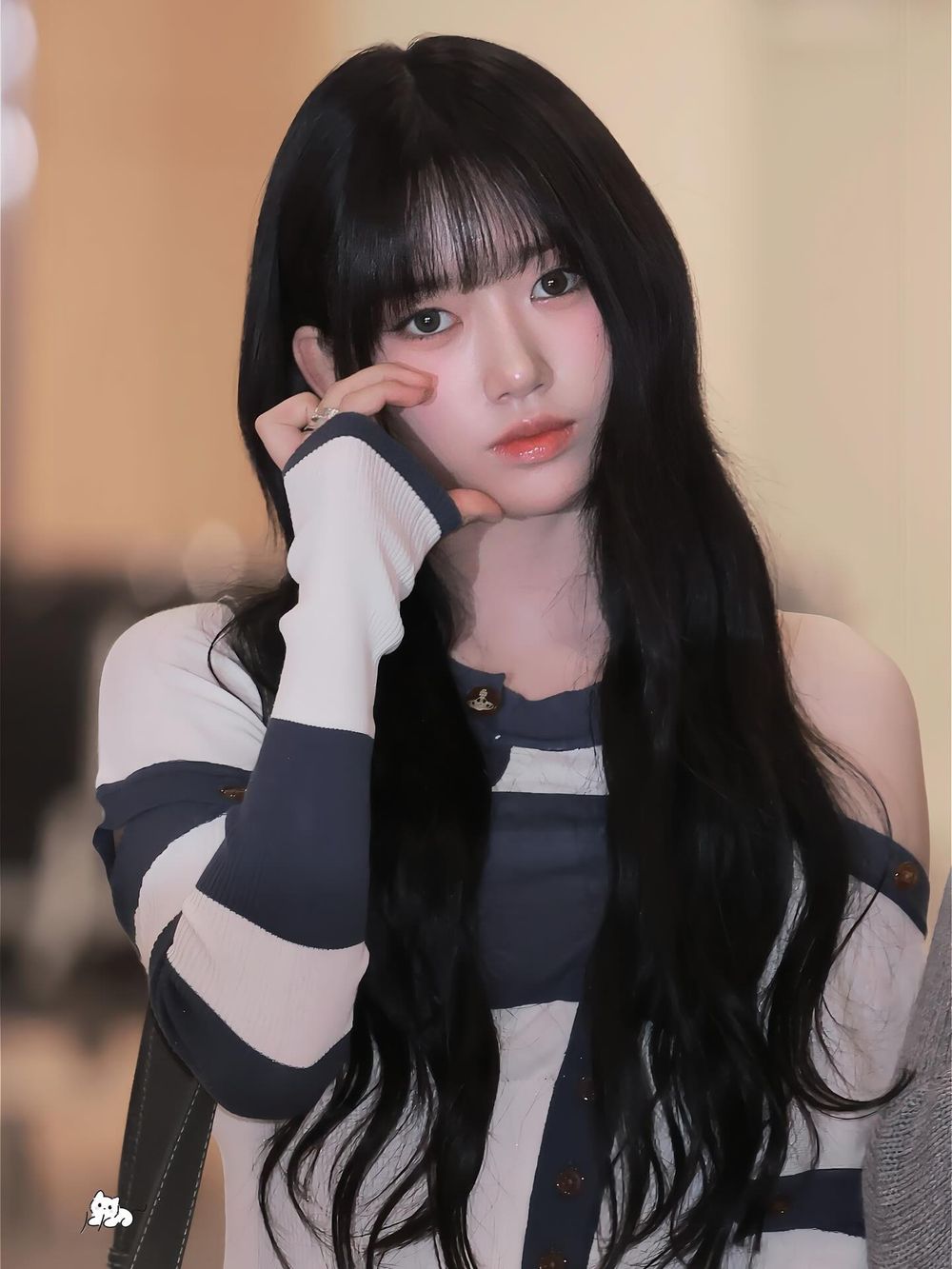 韓網熱議7位「初戀相」新生代女偶像！柳河清純甜美兼具，Rora、Sooin清冷感十足-13