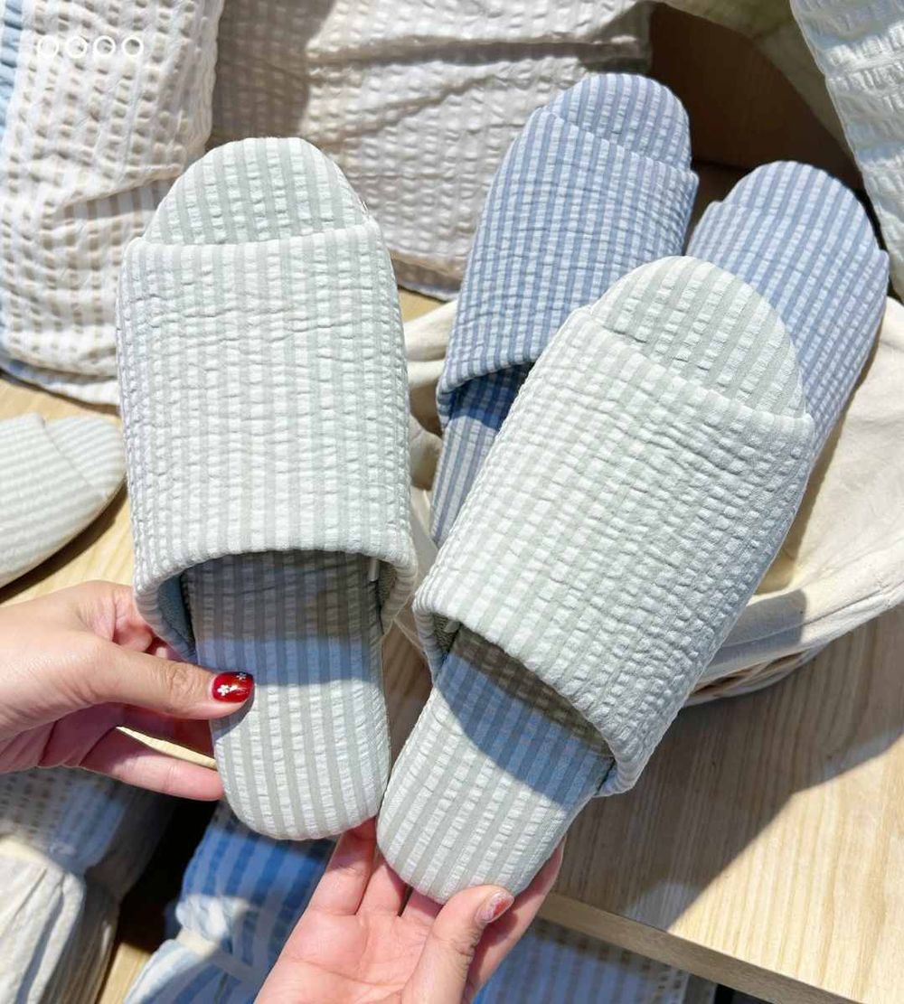 2026春夏無印良品必買8大新品推薦！日本搶爆「LED化妝鏡」台灣也買得到、粉色迷你電扇夏天必備！-10