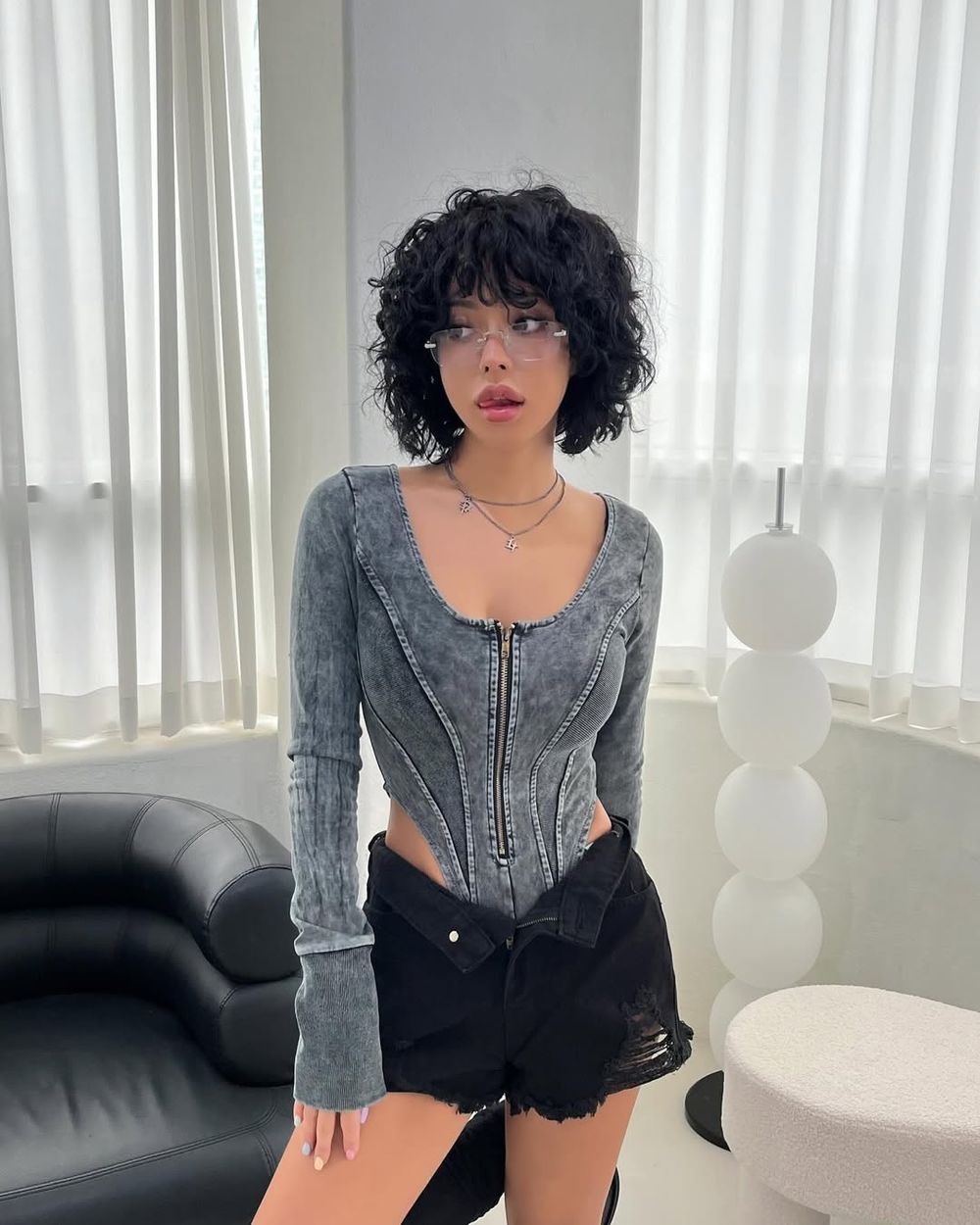 穿了就回不去！5招高級顯瘦「連體衣穿搭」身材瞬間變超好！難怪韓星都在穿！-2