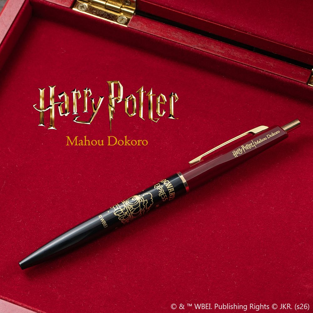 台灣哈利波特專賣店一歲了！限定必買「金屬徽章&原子筆」美翻、滿額再送入學通知信收納包！-16