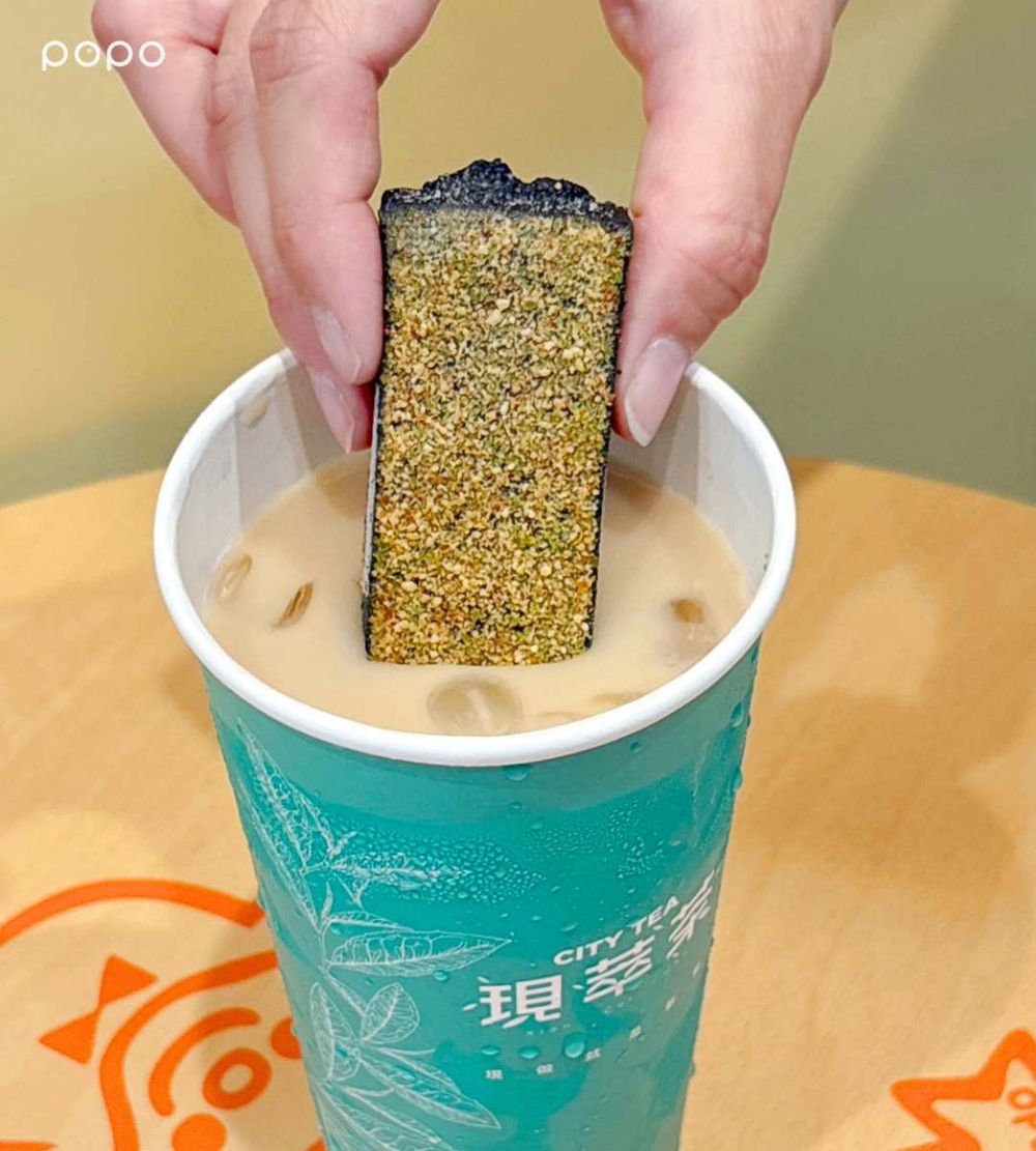 2026愚人節惡搞美食懶人包！「沒焦糖統一咘布、菜瓜布抹茶蛋糕、肯德基香菜蛋撻」全都太荒謬！-3