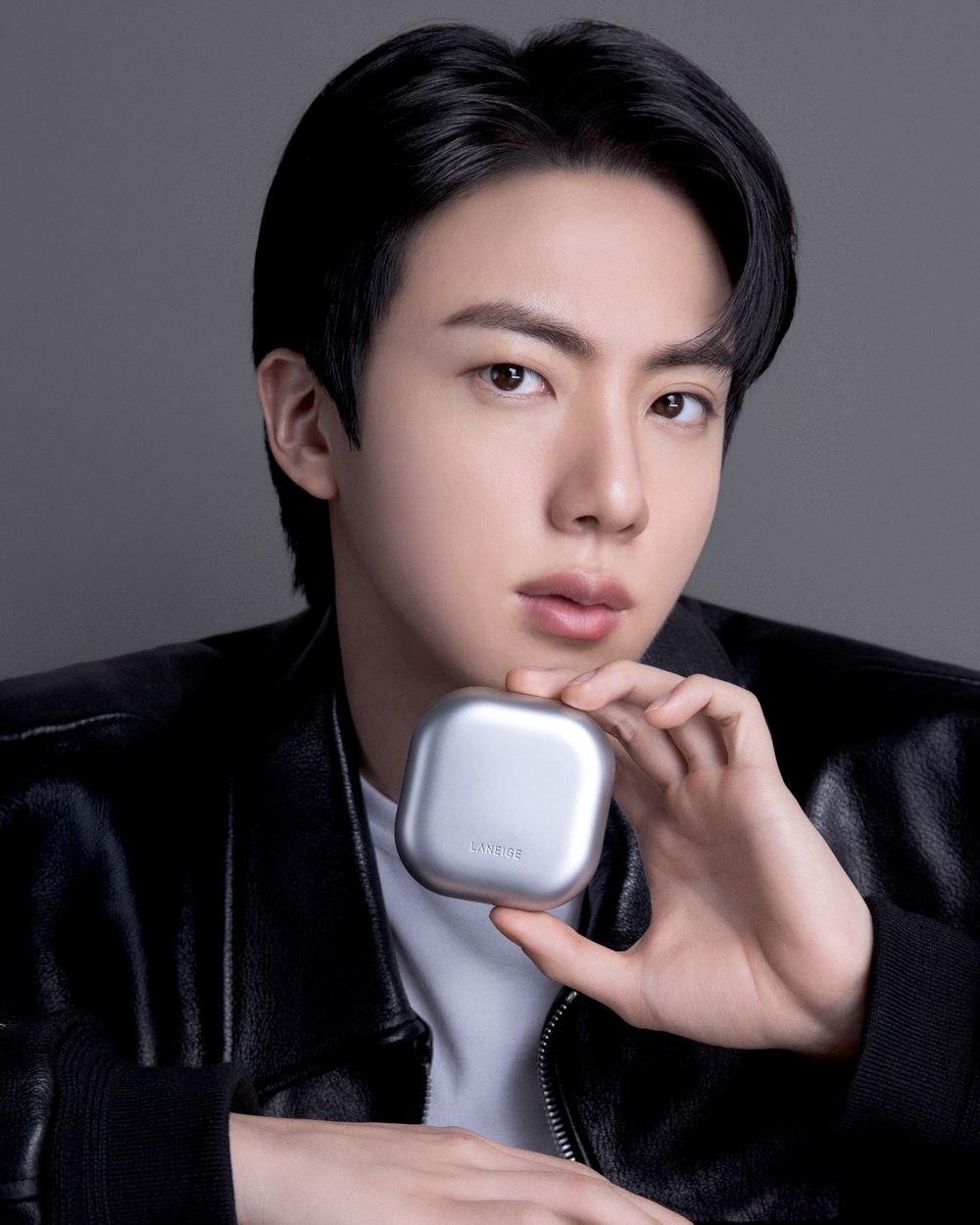 帶貨力爆發！「好膚質男愛豆」代言盤點，Jin牛奶肌回歸、CORTIS白淨帥臉洗版全網、然竣零毛孔肌直接封神！-9