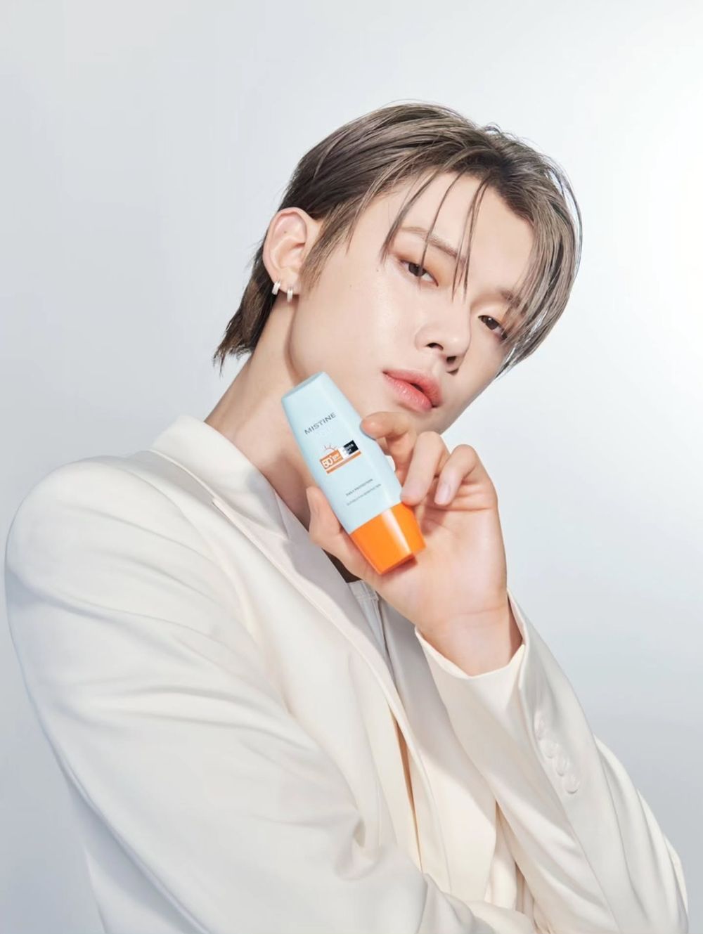 帶貨力爆發！「好膚質男愛豆」代言盤點，Jin牛奶肌回歸、CORTIS白淨帥臉洗版全網、然竣零毛孔肌直接封神！-13