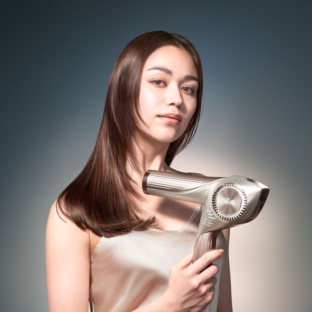 日本頂級髮品ReFa登台！日妞激推「養髮負離子吹風機、迷你離子夾」必收，髮神吳依霖親授沙龍級居家吹整技巧！-9