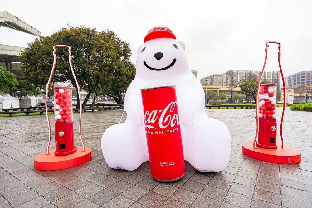 阿米週末快衝「可口可樂嗨肉祭」！品牌大使BTS金泰亨「V型入口」必打卡、這樣做還送V獨家周邊！-5