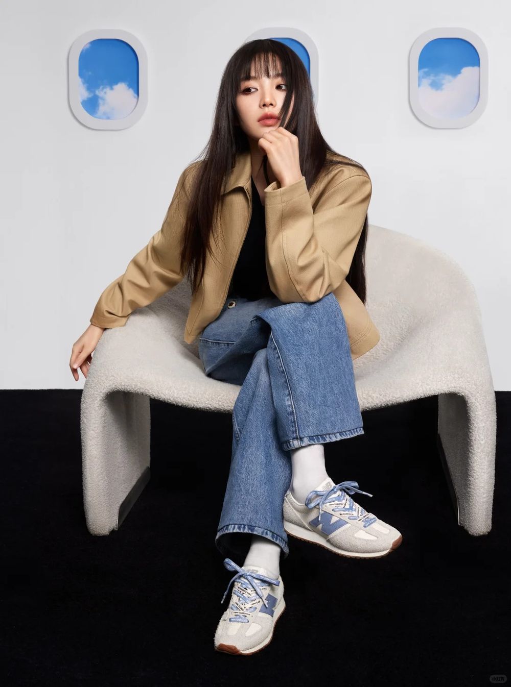 差點認不出是「長玉」！《逐玉》田曦薇拍NB廣告再創顏值顛峰！腳上球鞋張員瑛也超愛！-3