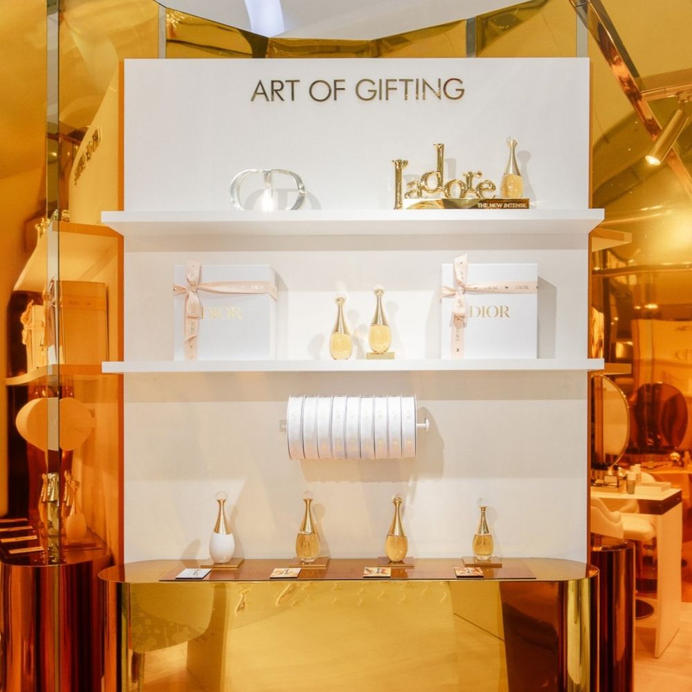 DIOR J’ADORE 2026快閃店太夢幻！「花蘊香精」金色香氛殿堂＋專屬妝容體驗一次收！-4