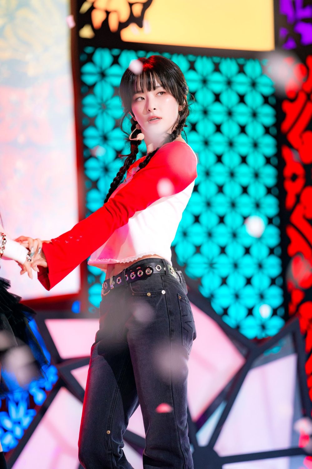 網熱議7位力量型KPOP女偶像！志效全場電力滿格根本「行走的發電機」，安俞真、禮志都是舞台殺手！-6