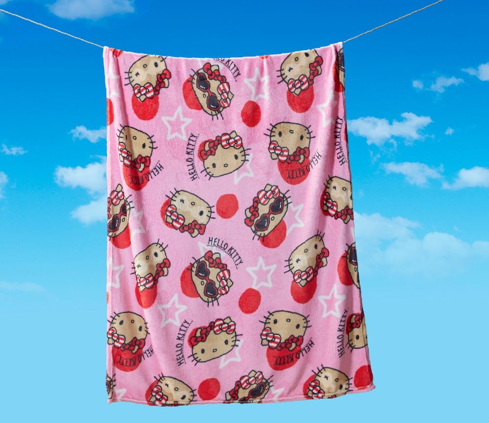 泰國開賣「曬黑三麗鷗」周邊！超可愛「焦糖布丁狗、比基尼Hello Kitty」玩偶吊飾全都想買！-3