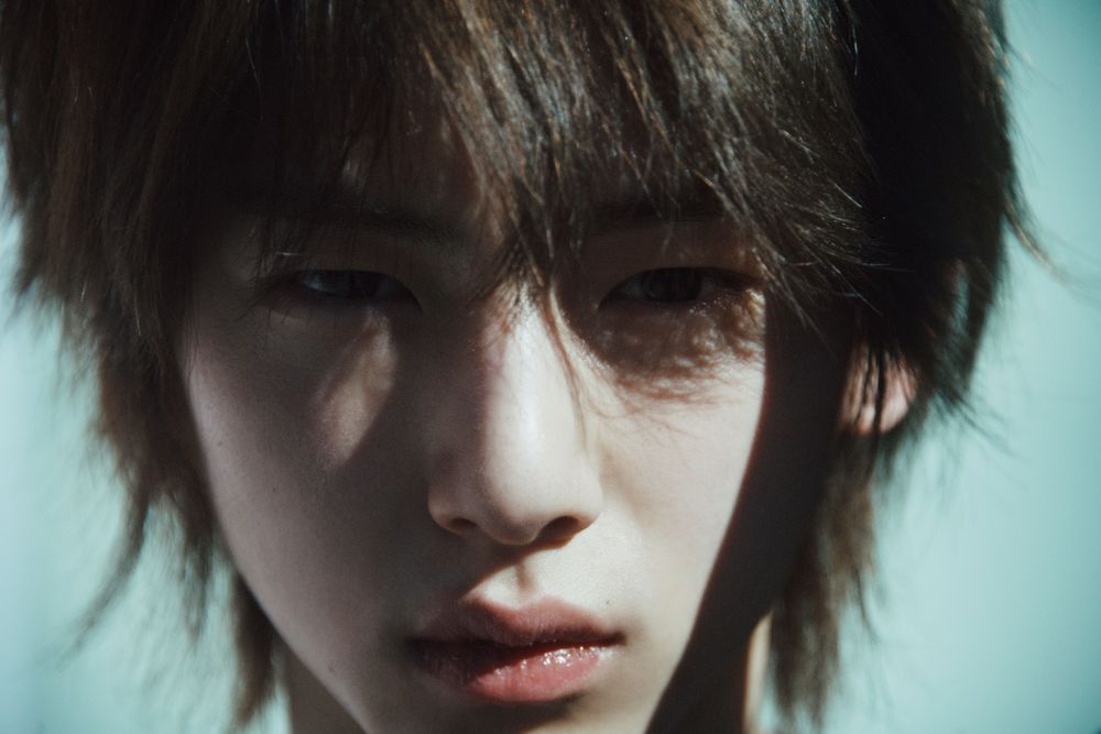 爆瘦感直接開外掛！韓星小臉祕技全公開，TWICE Sana、CORTIS金主訓、i-dle薇娟都在用，消水腫神器被問爆！-13