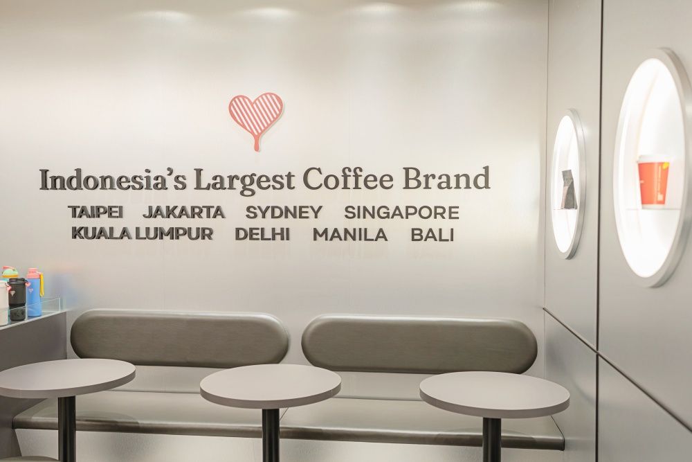 印尼最夯咖啡Kenangan Coffee來台灣了！「開心果瑪奇朵」必點飲品一次看、這三天還有買一送一！-5