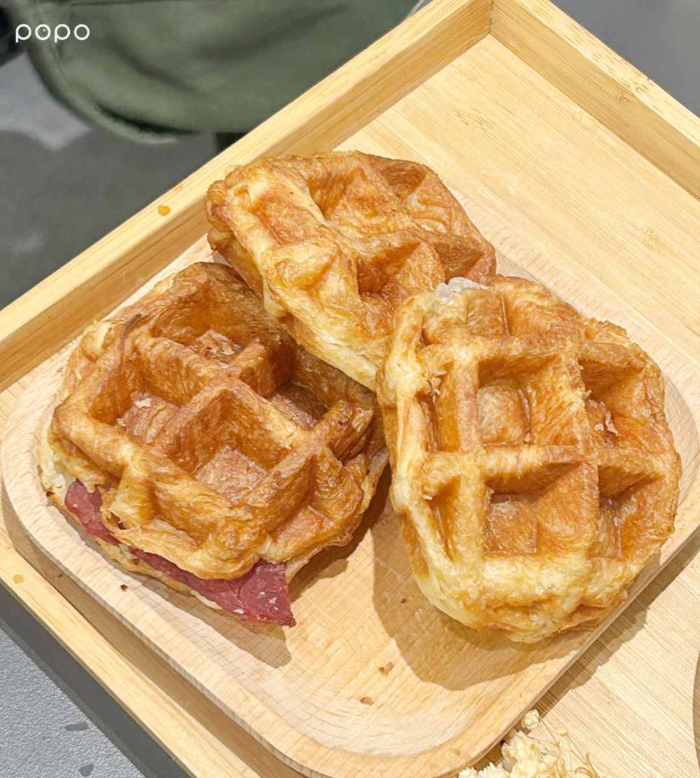 印尼最夯咖啡Kenangan Coffee來台灣了！「開心果瑪奇朵」必點飲品一次看、這三天還有買一送一！-10