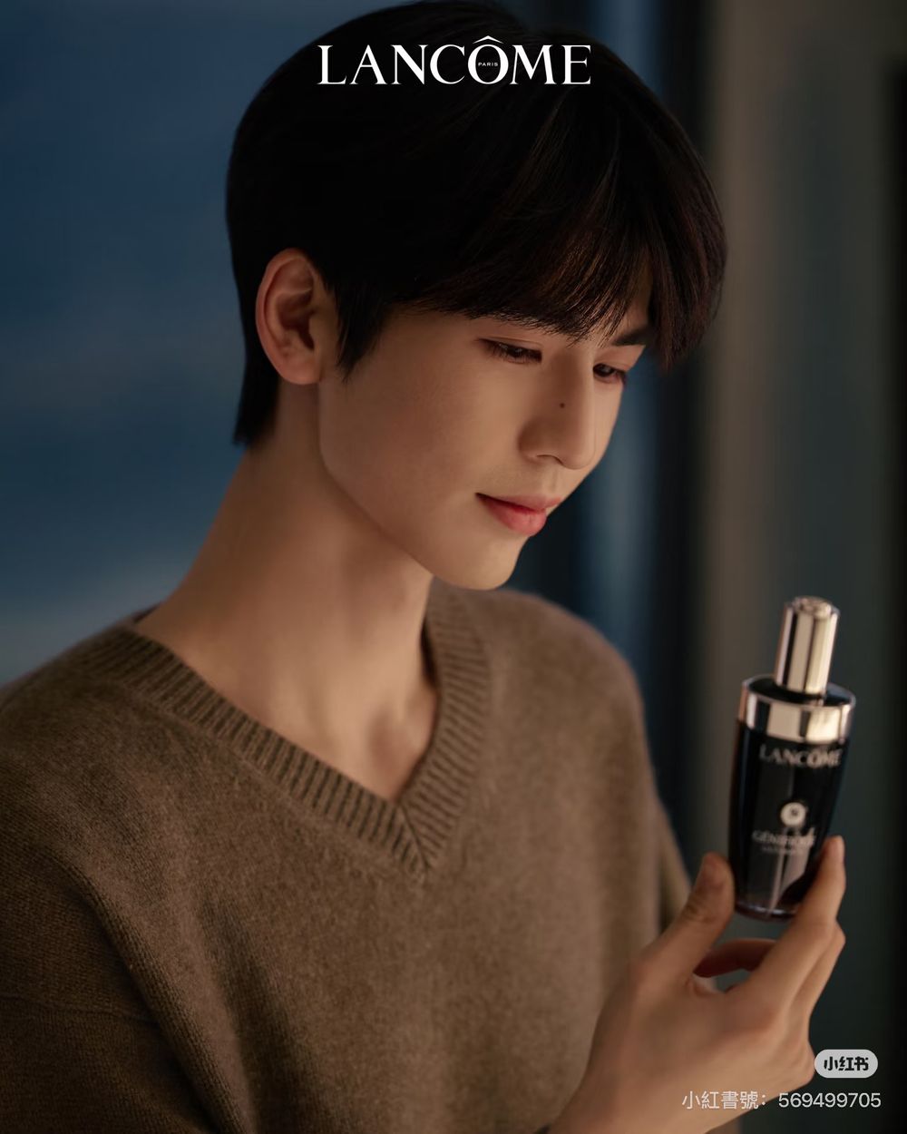 張凌赫蘭蔻拍攝花絮流出、直接帥到癲狂！高級臉暴擊「側臉線條＋乾淨膚況」根本自帶濾鏡，快截圖當桌布！-7